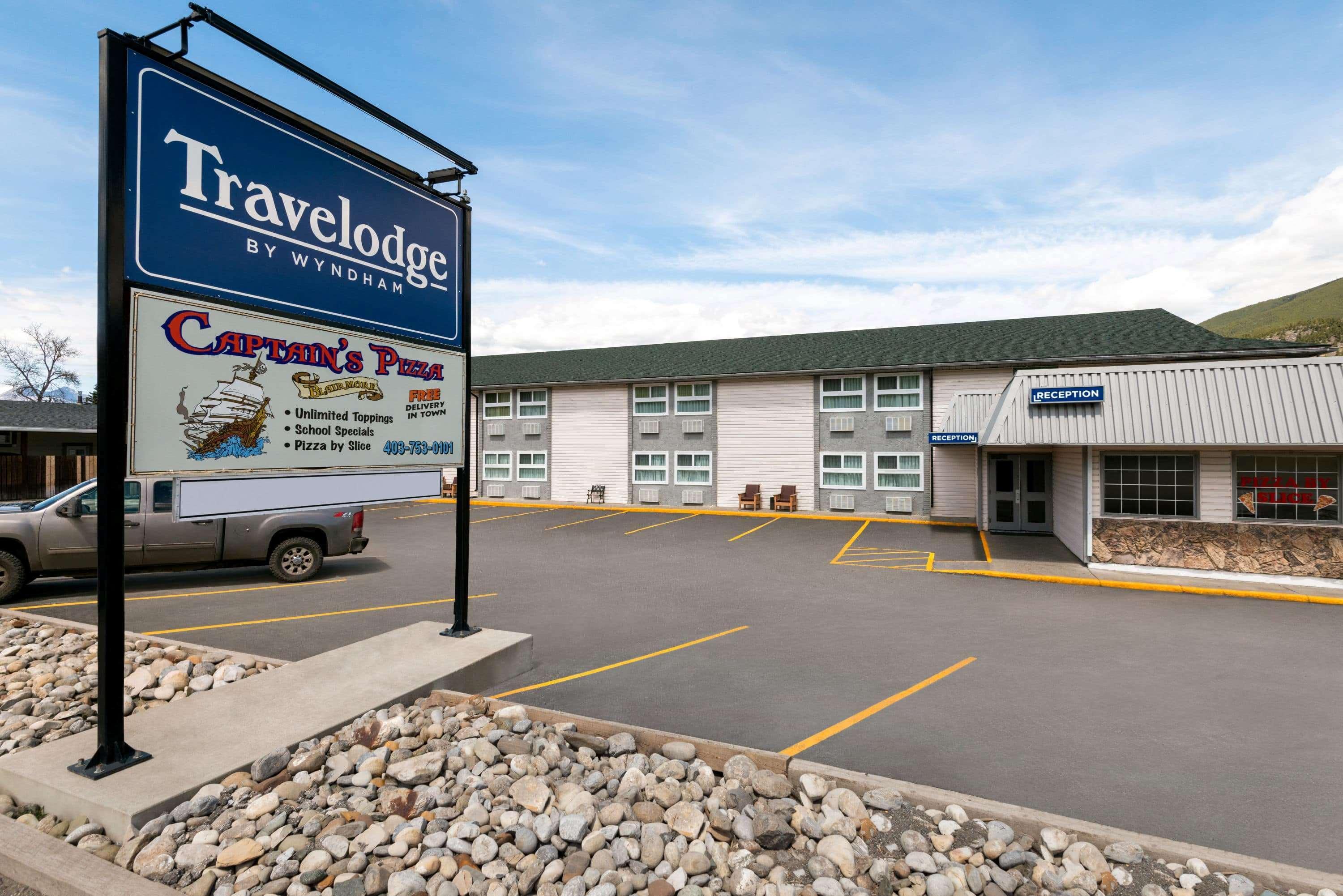 トラベロッジ バイ ウインダム ブレアモア Blairmore エクステリア 写真